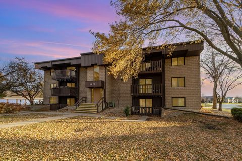 Photo of 1472 Rock Run Drive #1B, Crest Hill, IL 60403 (MLS # 12588753)