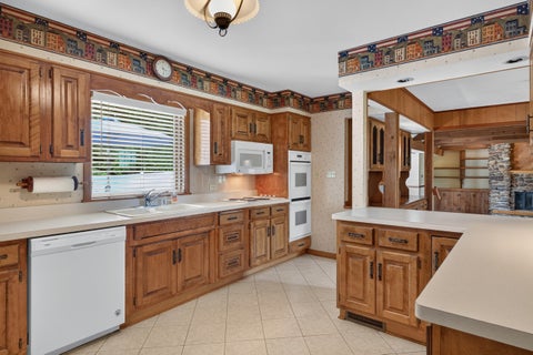 Tiny photo for 13938 Bethany Road, Sycamore, IL 60178 (MLS # 12703338)