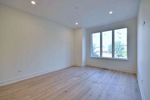 Tiny photo for 256 Addison Avenue N, Elmhurst, IL 60126 (MLS # 12796052)