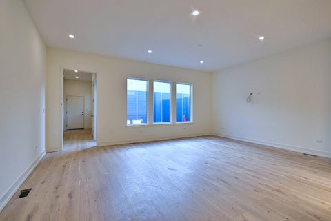 Tiny photo for 256 Addison Avenue N, Elmhurst, IL 60126 (MLS # 12796052)