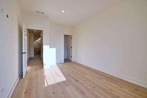 Tiny photo for 256 Addison Avenue N, Elmhurst, IL 60126 (MLS # 12796052)