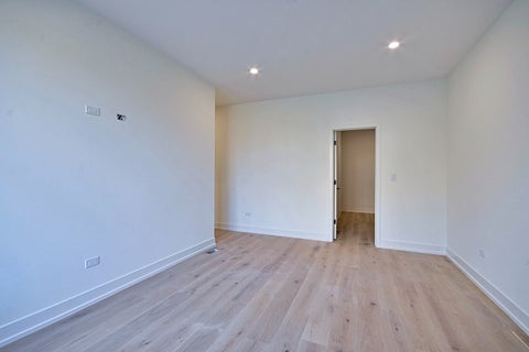Tiny photo for 256 Addison Avenue N, Elmhurst, IL 60126 (MLS # 12796052)