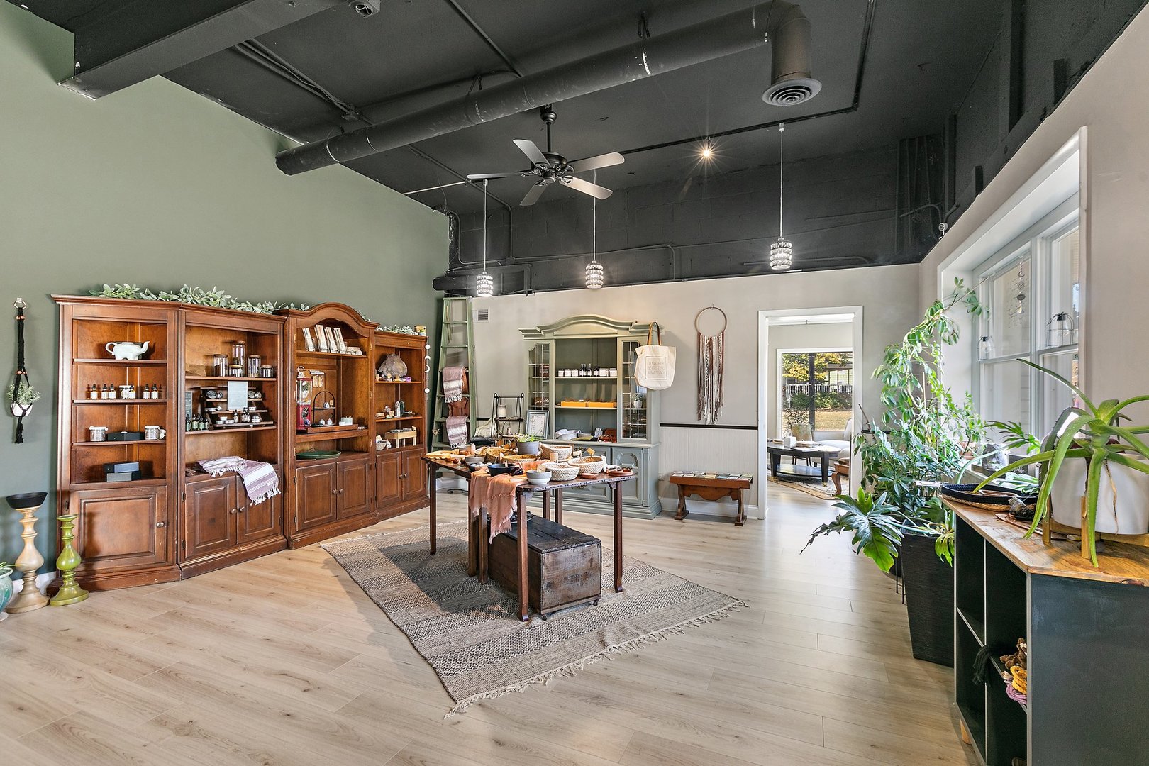 605 E Grant Highway