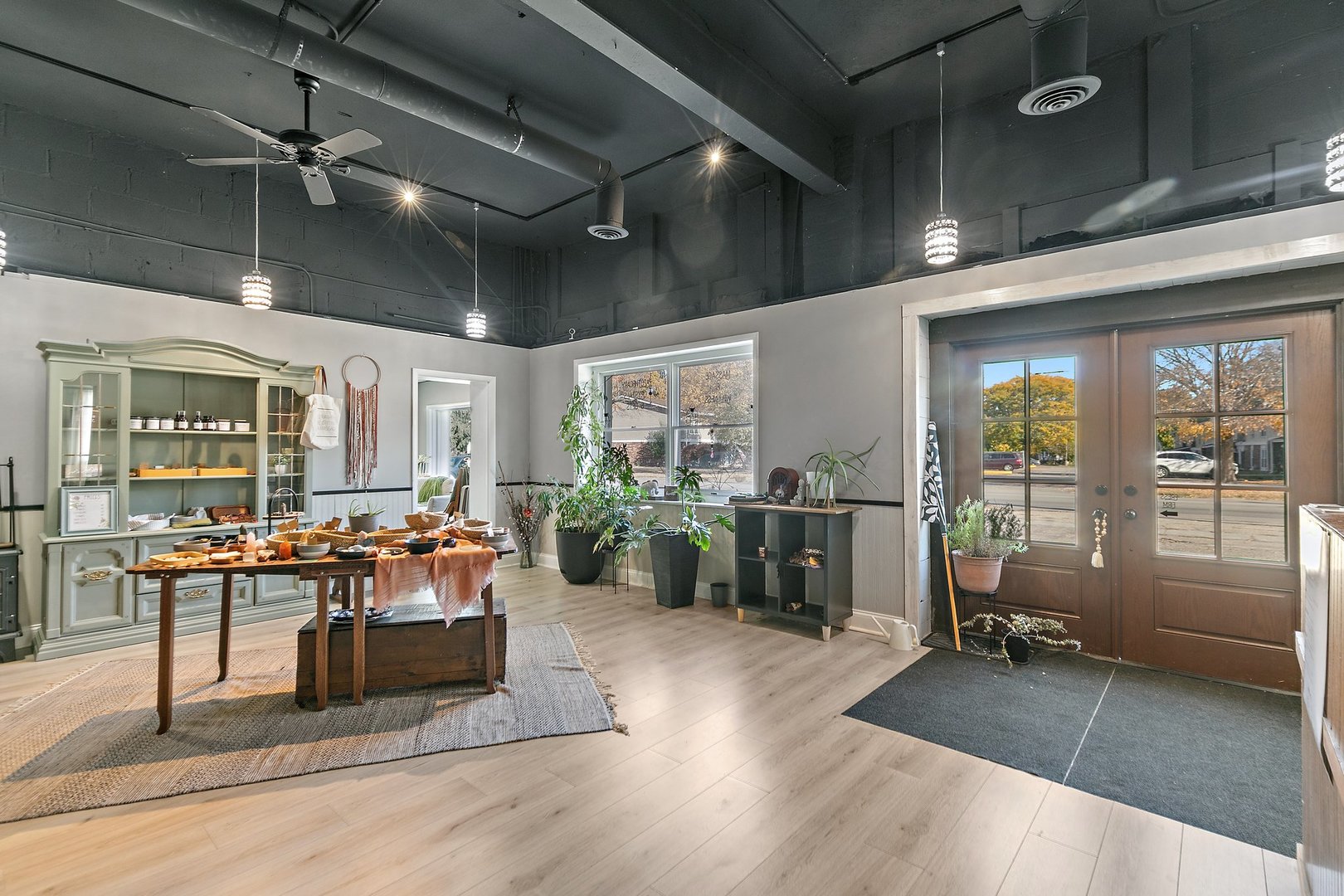 605 E Grant Highway