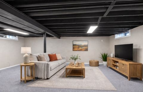 Tiny photo for 34 E 159th Street, South Holland, IL 60473 (MLS # 12555338)