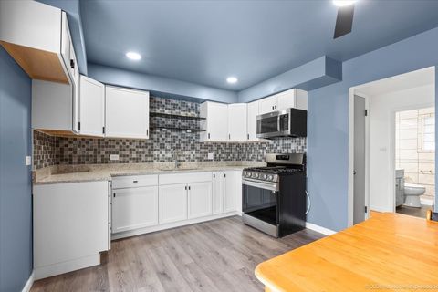 Tiny photo for 34 E 159th Street, South Holland, IL 60473 (MLS # 12555338)