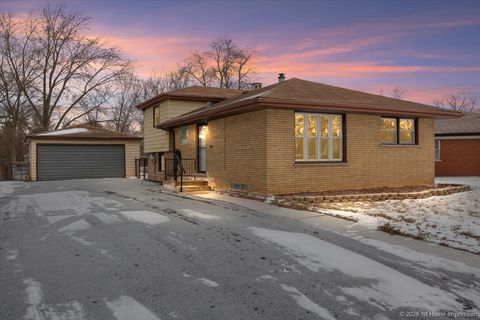 Photo of 34 E 159th Street, South Holland, IL 60473 (MLS # 12555338)