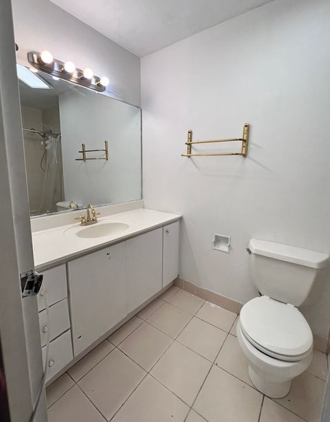 Tiny photo for 200 E Delaware Place #19A, Chicago, IL 60611 (MLS # 12512190)