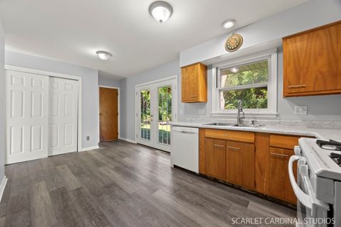Tiny photo for 27W300 Beecher Avenue, Winfield, IL 60190 (MLS # 12448820)