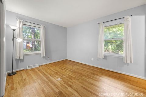 Tiny photo for 27W300 Beecher Avenue, Winfield, IL 60190 (MLS # 12448820)