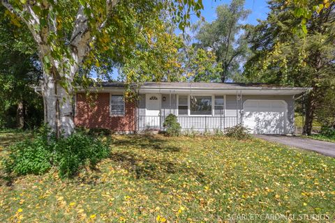 Photo of 27W300 Beecher Avenue, Winfield, IL 60190 (MLS # 12448820)