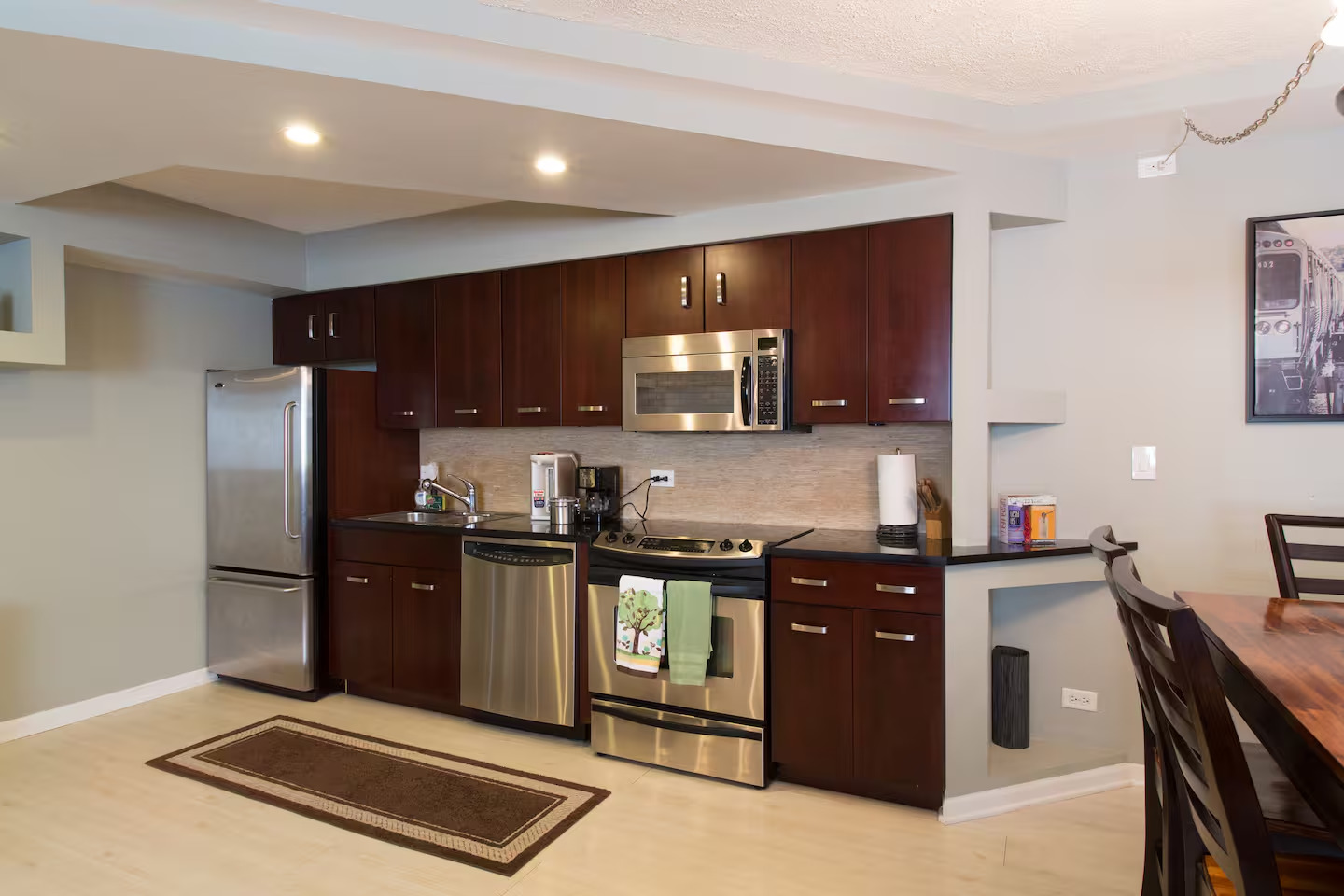 163 W Division Street 208