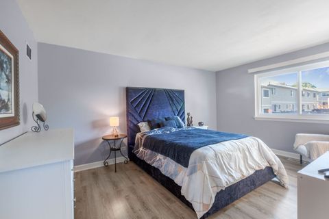 Tiny photo for 553 Stone Gate Circle, Schaumburg, IL 60193 (MLS # 12487979)