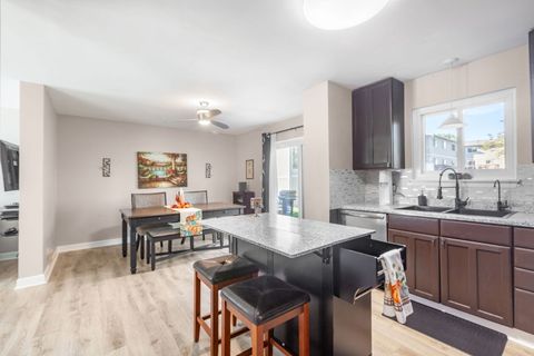 Tiny photo for 553 Stone Gate Circle, Schaumburg, IL 60193 (MLS # 12487979)
