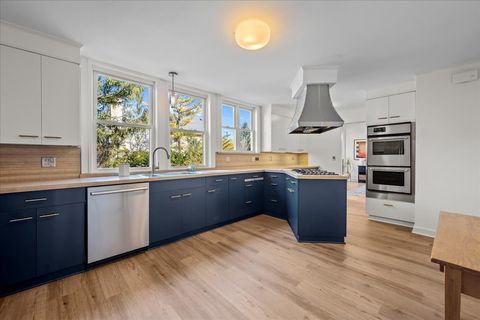 Tiny photo for 274 Vine Avenue, Lake Forest, IL 60045 (MLS # 12587858)