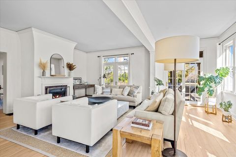 Tiny photo for 274 Vine Avenue, Lake Forest, IL 60045 (MLS # 12587858)