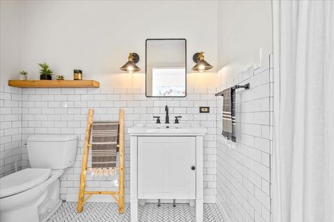 Tiny photo for 274 Vine Avenue, Lake Forest, IL 60045 (MLS # 12587858)