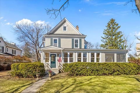 Photo of 274 Vine Avenue, Lake Forest, IL 60045 (MLS # 12587858)