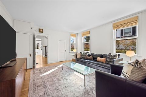 Tiny photo for 274 Vine Avenue, Lake Forest, IL 60045 (MLS # 12587858)