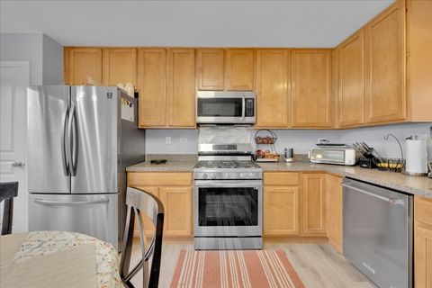 Tiny photo for 404 Belvedere Lane, Aurora, IL 60502 (MLS # 12611812)