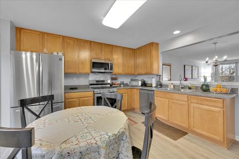 Tiny photo for 404 Belvedere Lane, Aurora, IL 60502 (MLS # 12611812)