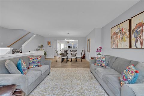 Tiny photo for 404 Belvedere Lane, Aurora, IL 60502 (MLS # 12611812)