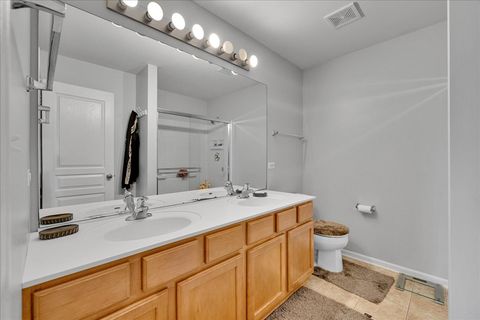 Tiny photo for 404 Belvedere Lane, Aurora, IL 60502 (MLS # 12611812)