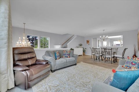 Tiny photo for 404 Belvedere Lane, Aurora, IL 60502 (MLS # 12611812)