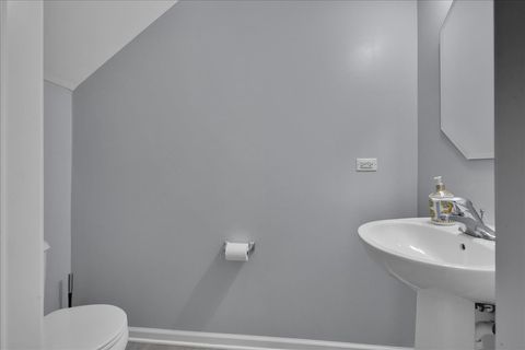 Tiny photo for 404 Belvedere Lane, Aurora, IL 60502 (MLS # 12611812)