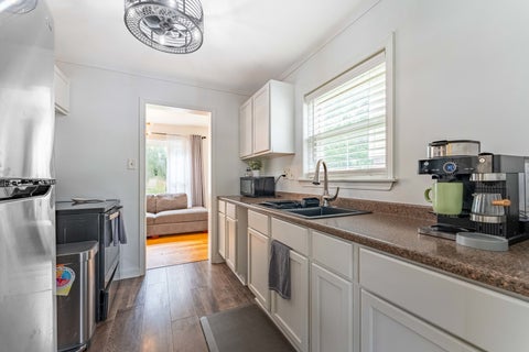 Tiny photo for 744 Manchester Avenue, Westchester, IL 60154 (MLS # 12763295)