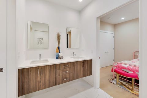 Tiny photo for 5114 S Kenwood Avenue #3B, Chicago, IL 60615 (MLS # 12578358)