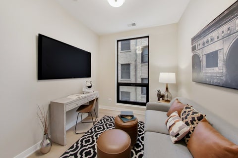 Tiny photo for 5114 S Kenwood Avenue #3B, Chicago, IL 60615 (MLS # 12578358)