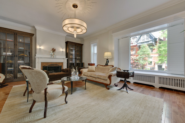 1210 N ASTOR Street 1A