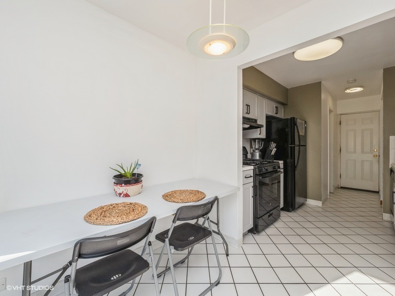 325 BAYVIEW Point