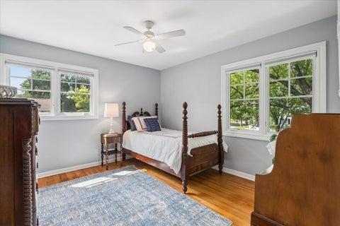 Tiny photo for 455 W Hawthorne Court, Lake Bluff, IL 60044 (MLS # 12750837)