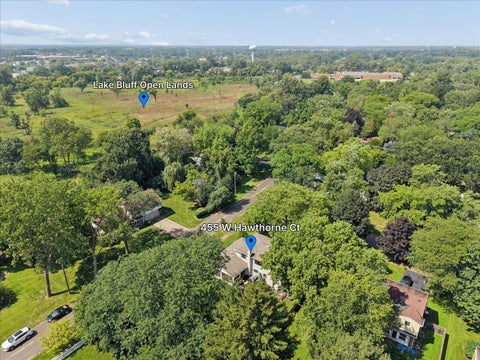 Tiny photo for 455 W Hawthorne Court, Lake Bluff, IL 60044 (MLS # 12750837)