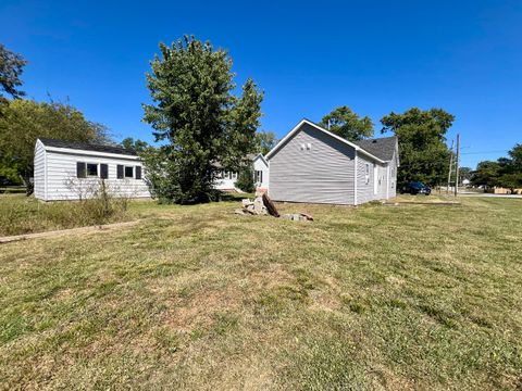 Tiny photo for 219 S Missouri Street, Atwood, IL 61913 (MLS # 12455427)
