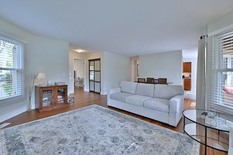 Tiny photo for 259 Willow Parkway, Buffalo Grove, IL 60089 (MLS # 12498620)