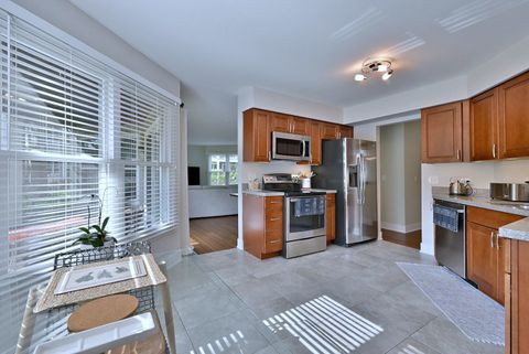 Tiny photo for 259 Willow Parkway, Buffalo Grove, IL 60089 (MLS # 12498620)