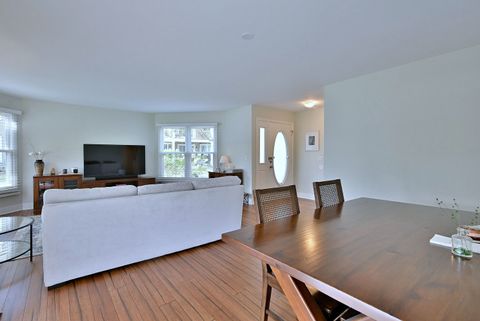 Tiny photo for 259 Willow Parkway, Buffalo Grove, IL 60089 (MLS # 12498620)