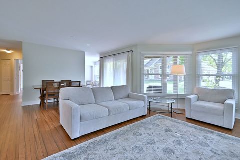 Tiny photo for 259 Willow Parkway, Buffalo Grove, IL 60089 (MLS # 12498620)