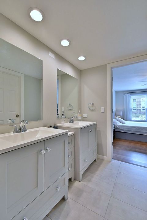 Tiny photo for 259 Willow Parkway, Buffalo Grove, IL 60089 (MLS # 12498620)