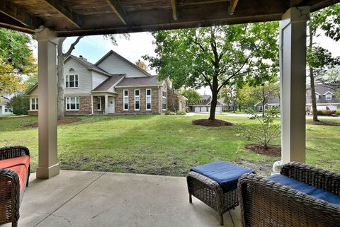 Tiny photo for 259 Willow Parkway, Buffalo Grove, IL 60089 (MLS # 12498620)