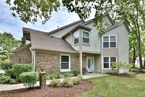 Tiny photo for 259 Willow Parkway, Buffalo Grove, IL 60089 (MLS # 12498620)