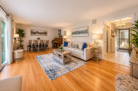 Tiny photo for 660 Versailles Circle #E, Elk Grove Village, IL 60007 (MLS # 12689115)