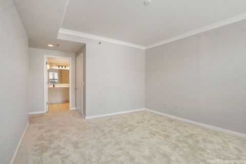Tiny photo for 77 S Evergreen Avenue #206, Arlington Heights, IL 60005 (MLS # 12666175)