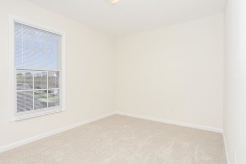 Tiny photo for 923 E Shelbourne Drive #923, Normal, IL 61761 (MLS # 12610393)