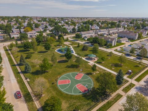 Tiny photo for 923 E Shelbourne Drive #923, Normal, IL 61761 (MLS # 12610393)