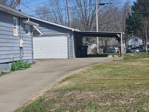 Tiny photo for 606 Orchard Street N, West Frankfort, IL 62896 (MLS # 12598219)