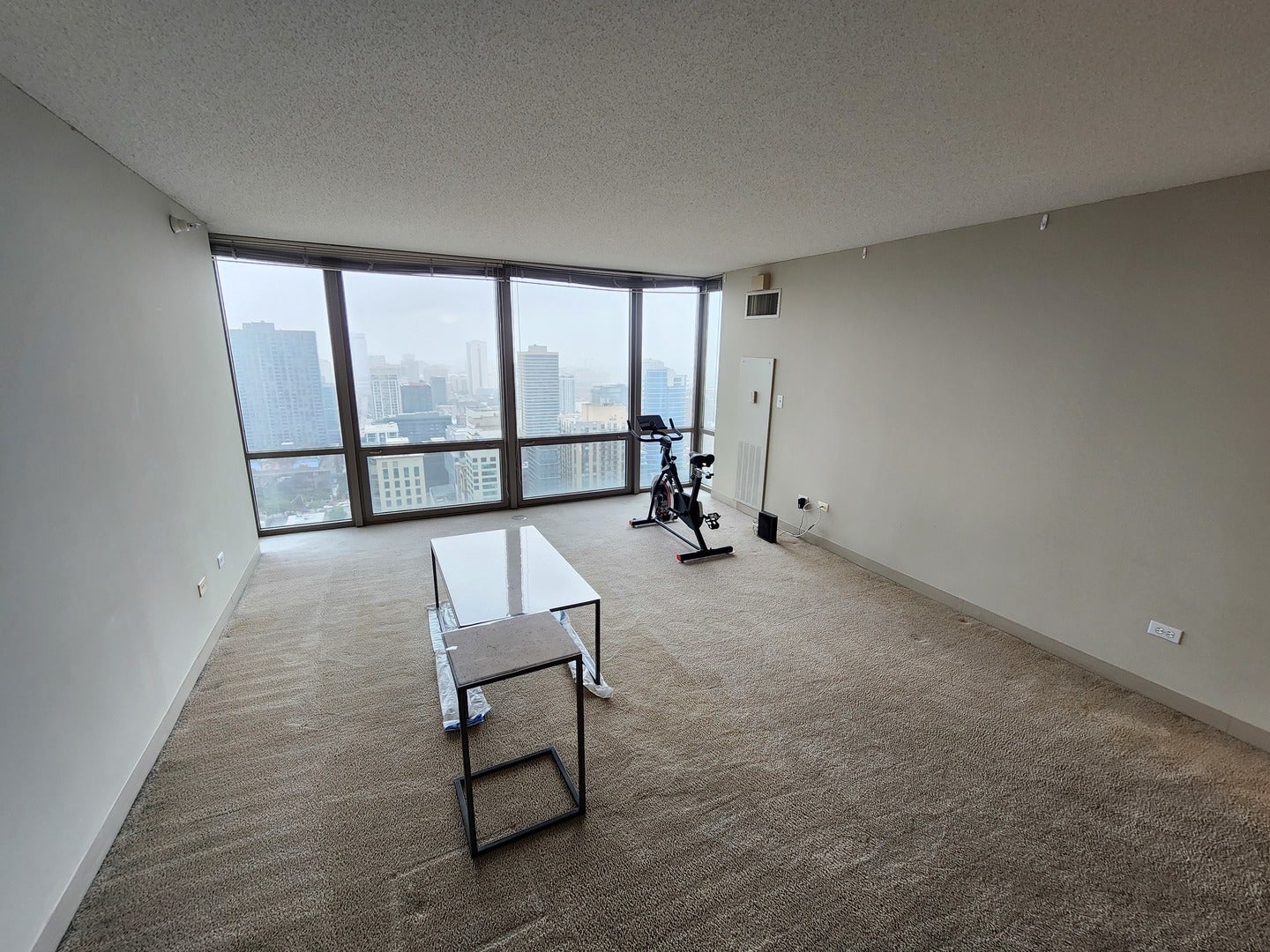 2 E ERIE Street 3606